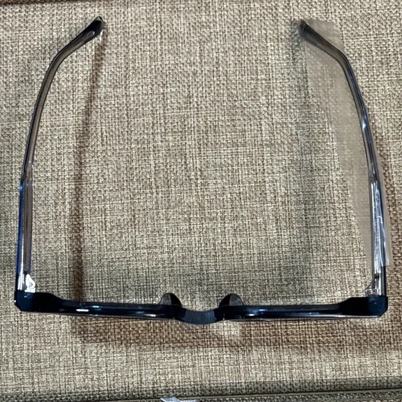 Stylish Blue Sunglasses - Picture 5 of 6